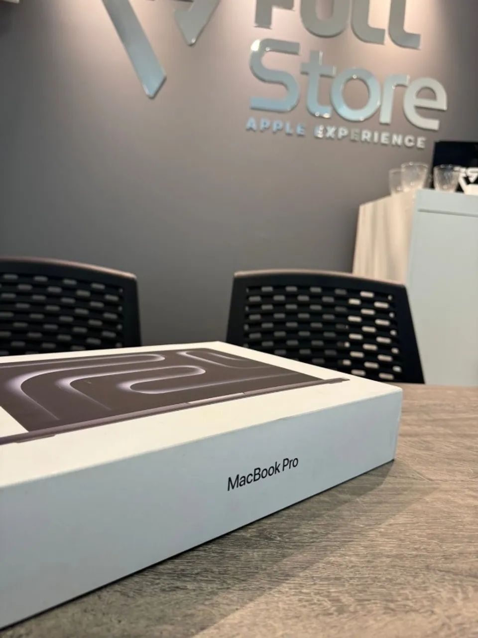 Macbook Pro M5 16GB 512GB 14.2'' Space Black - LACRADO - Foto 2