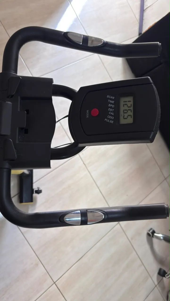 Bicicleta ergométrica WCT  - Foto 3