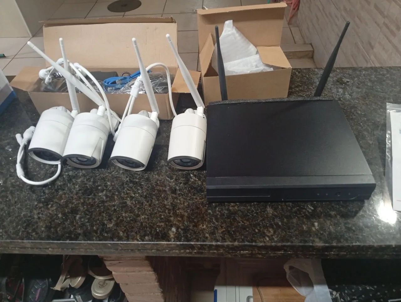 Kit Câmeras de Segurança Wireless HD 4 Câmeras + NVR Monitoramento