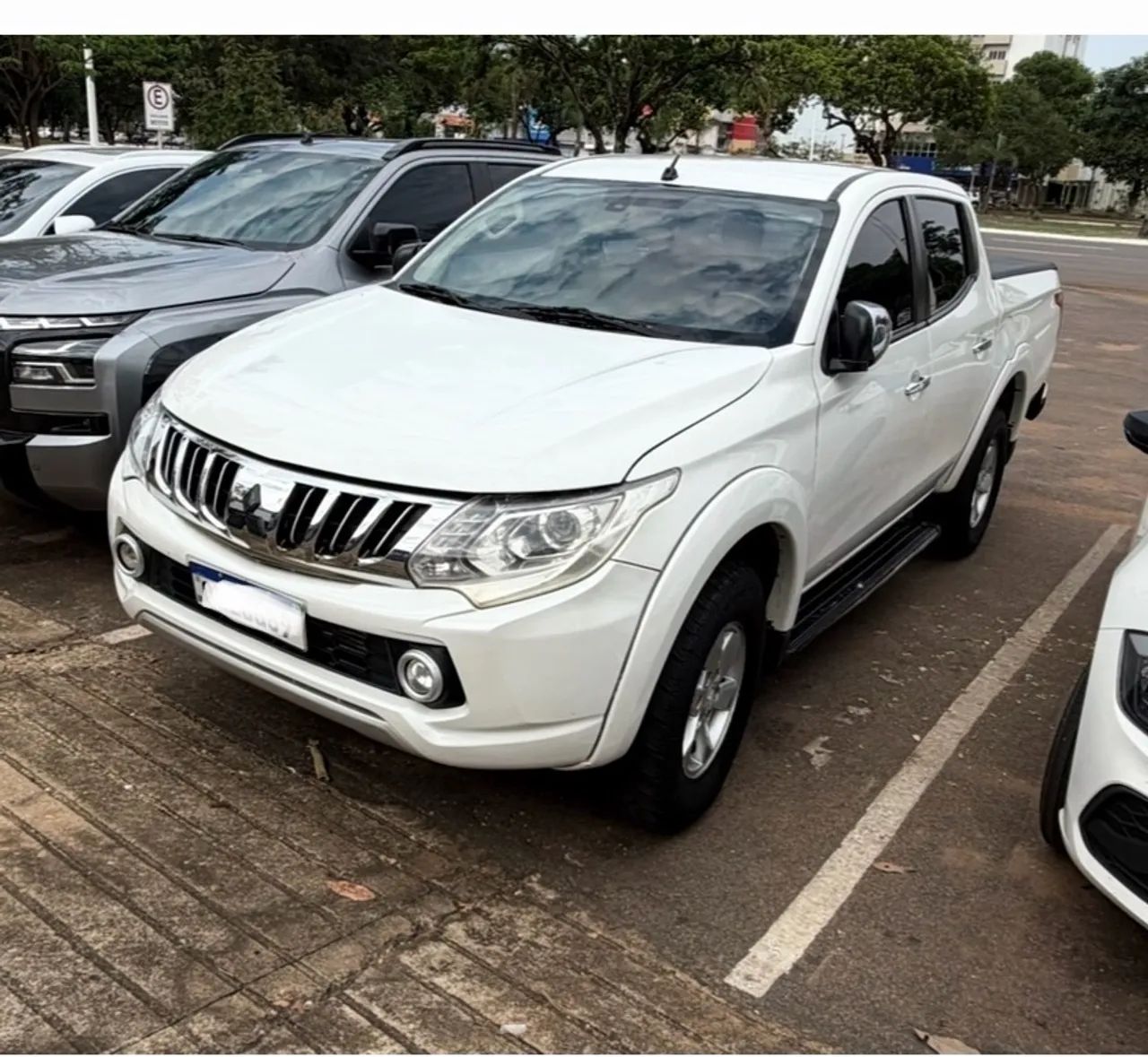 Mitsubishi L200 L200 Triton S. HPE FTP 2.4 CD Dies. Aut. 2018