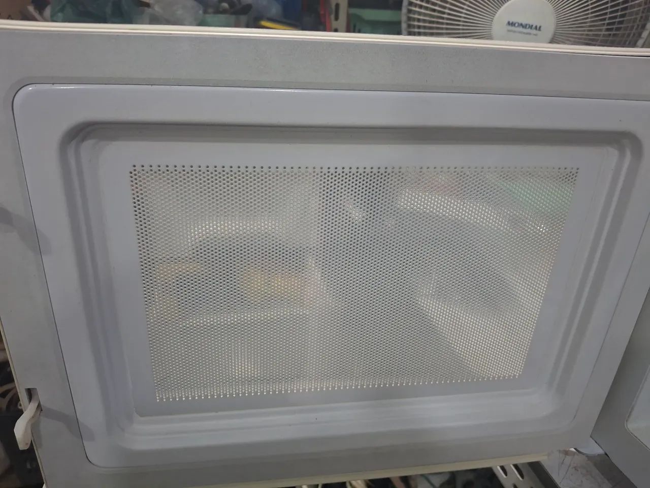 Microondas eletrolux 31 litros 127v usado  - Foto 4