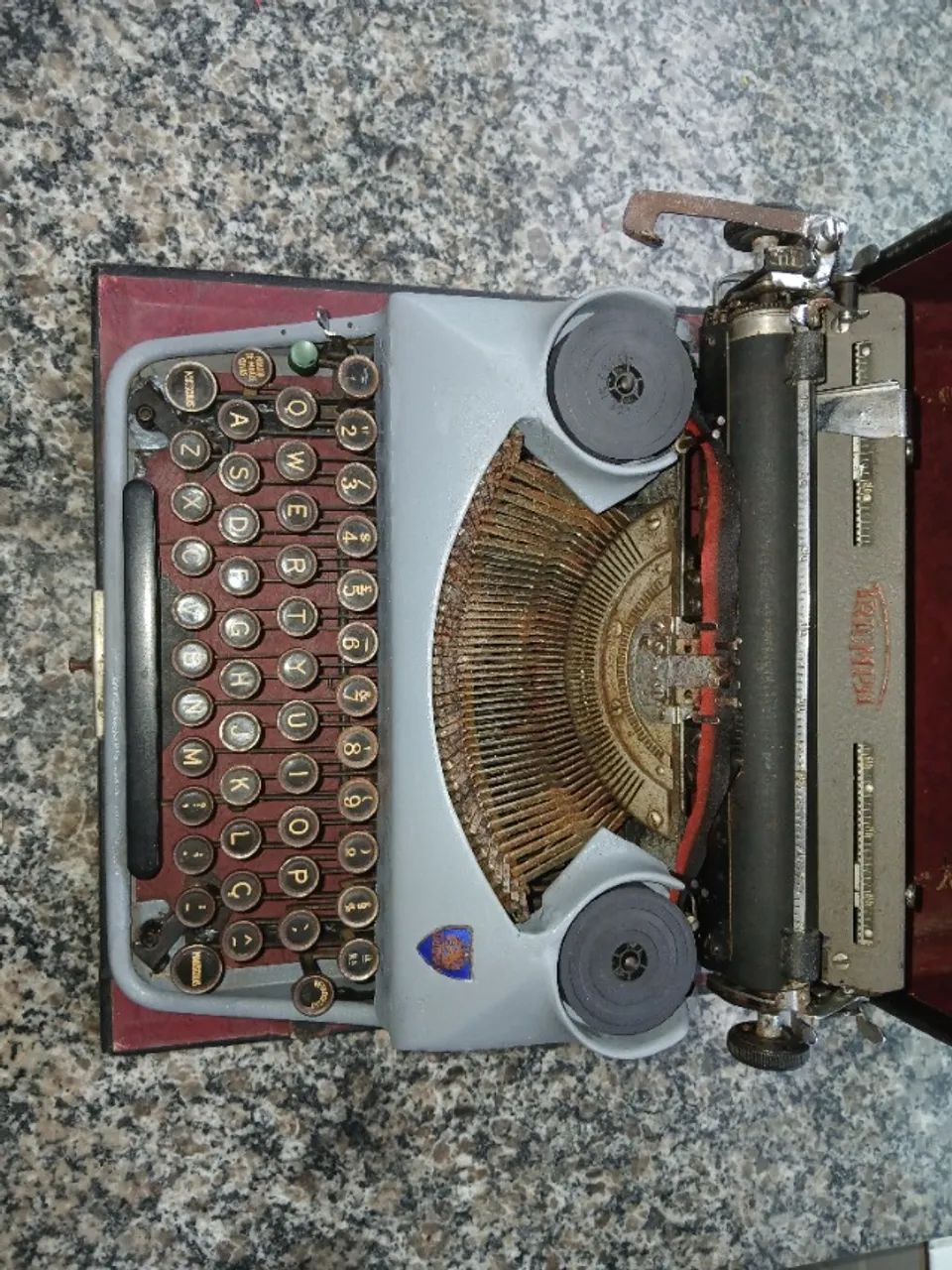 Maquina de escrever triumph alemã reliquia - Foto 4