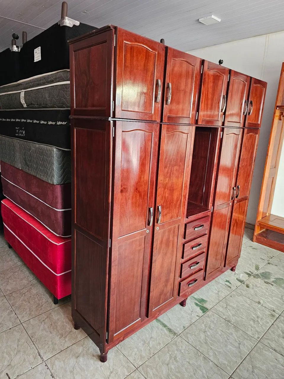 Guarda roupa usado de pinho  - Foto 4