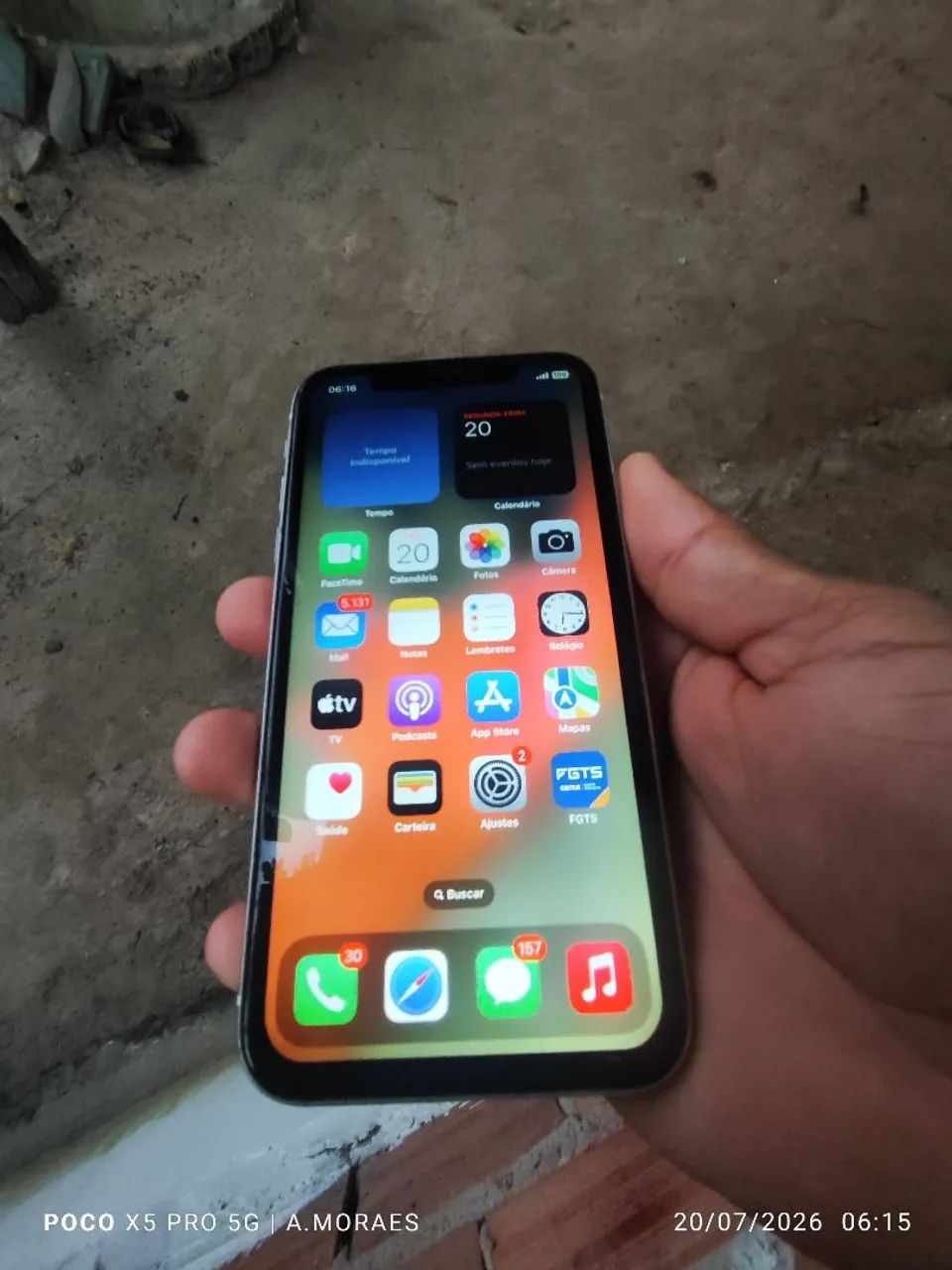 iPhone XR 64 GB BRANCO  - Foto 2