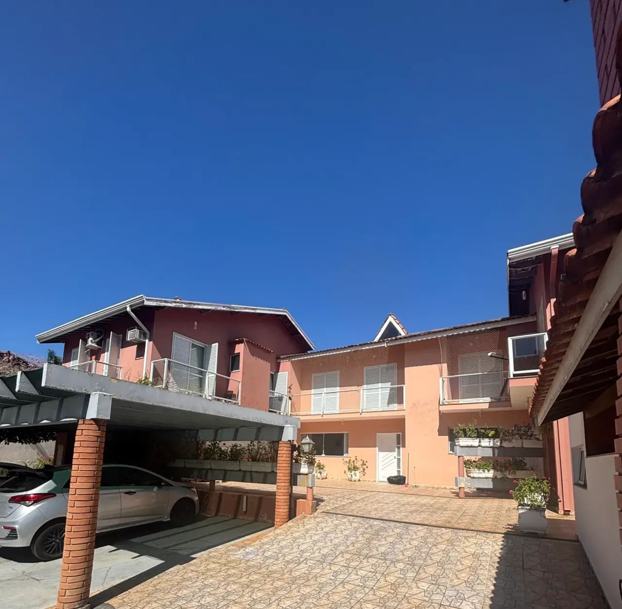Hípica Ótima Casa com 3 Suítes em Campinas - Foto 3