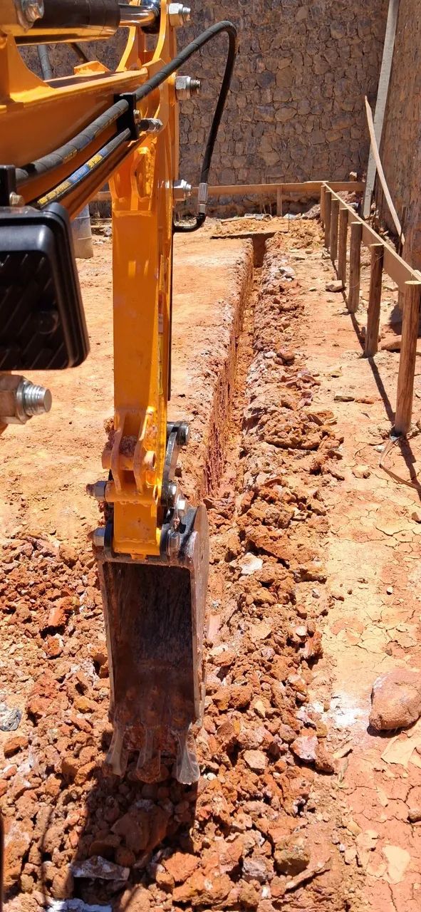  Locação de Mini escavadeira  - Foto 4
