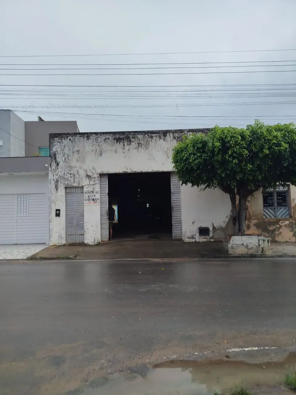 vendo galpão 8/25 em poço verde