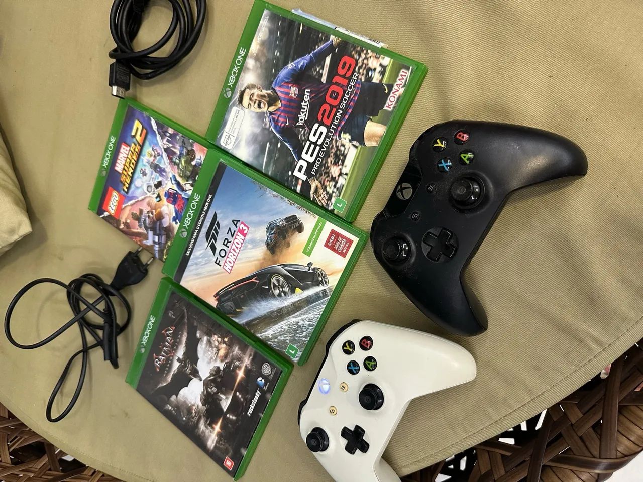 Controles e cds originais do Xbox one!! - Foto 3