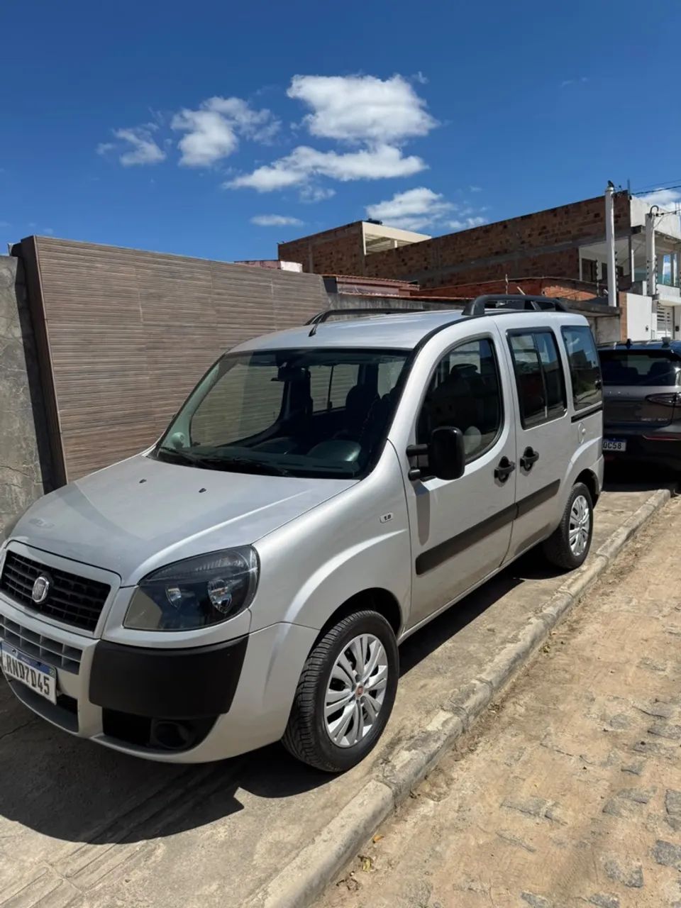 Fiat Doblo ESSENCE 1.8 16V FLEX 2021