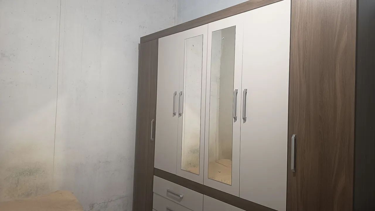 Vendo Guarda-roupa de Casal com espelho  - Foto 2