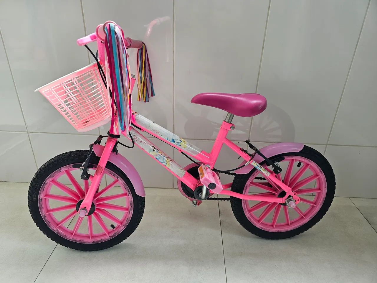 Bicicleta infantil menina Aro 16 - Foto 2