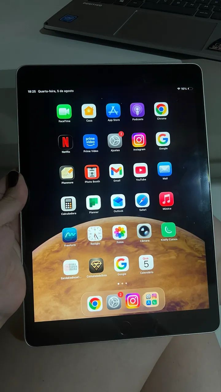 Ipad 9° Geração 256gb + Caneta Stylus HB