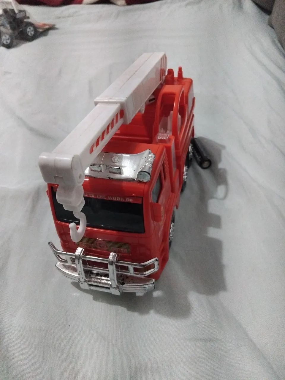 Caminhão de bombeiro brinquedo infantil - Foto 3