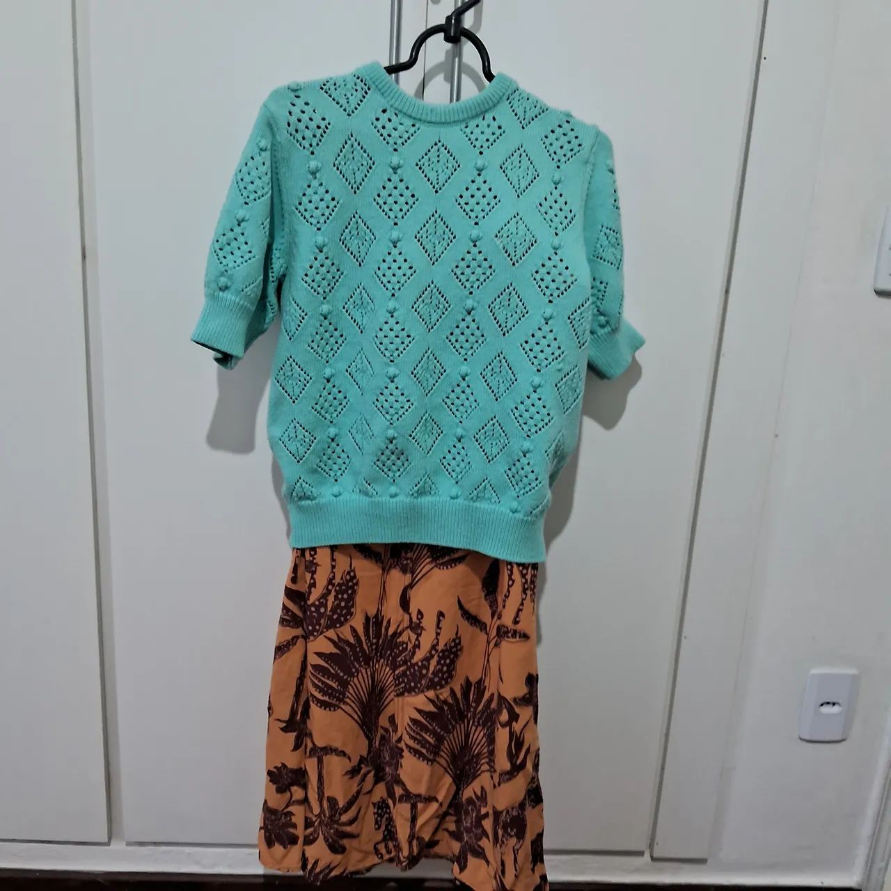 Conjunto saia de linho e blusa de tricot  - Foto 2