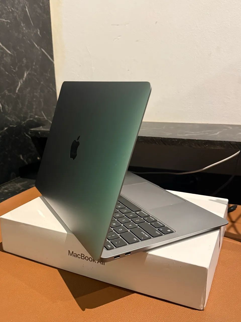 Macbook Air M1 Caixa e Carregador Original - Foto 3