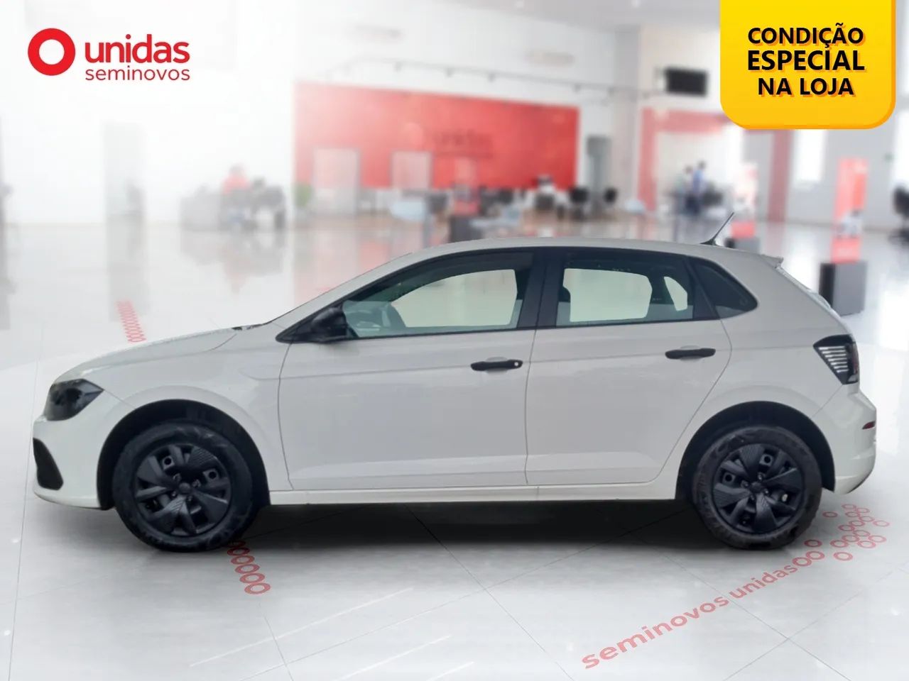 Volkswagen Polo Track 1.0 Flex 12V 5p, foto 2 de 17