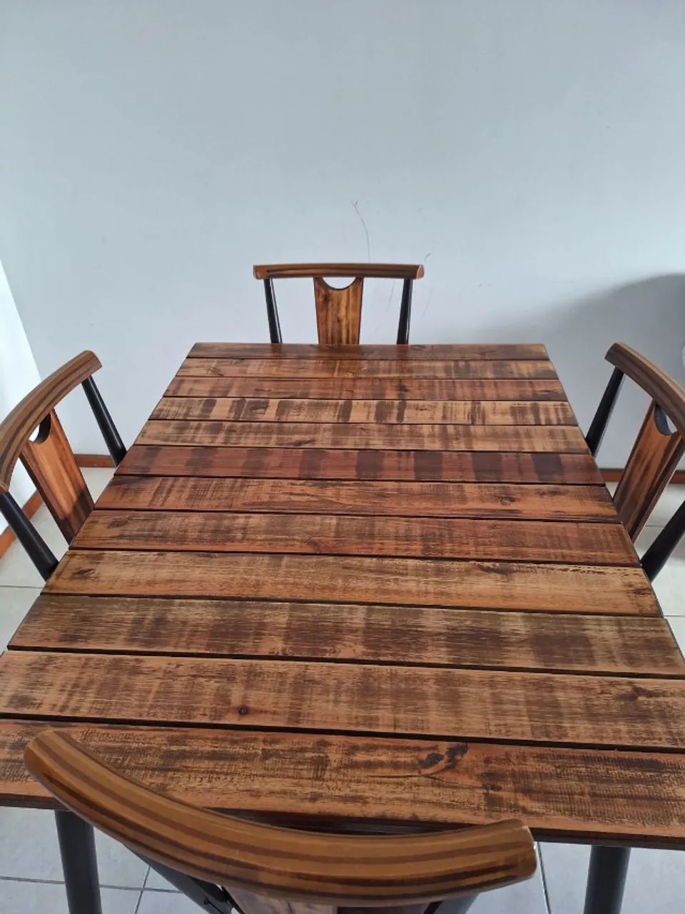 Mesa de Jantar com 4 Cadeiras