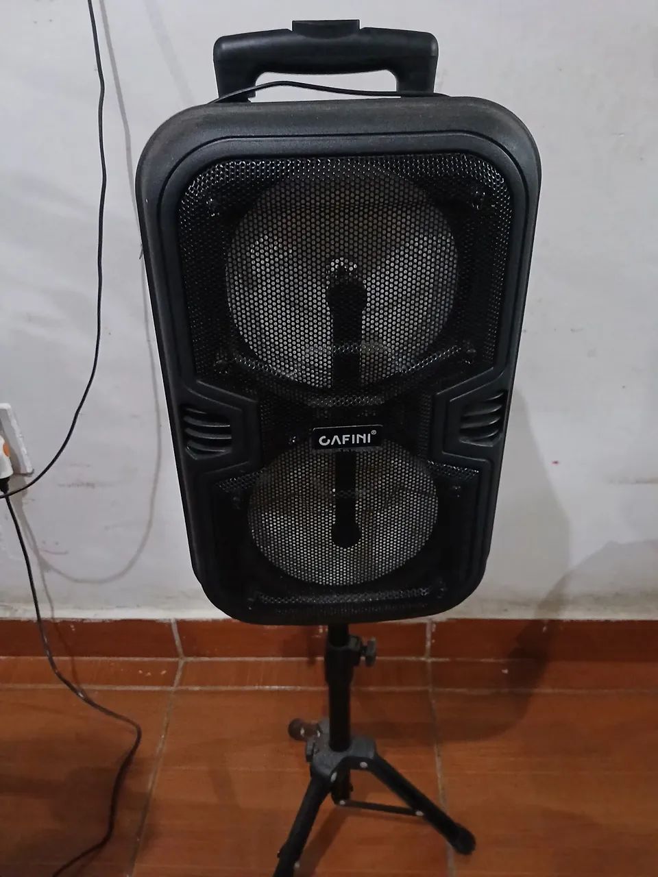 Vendo caixa de som seminova - Foto 2