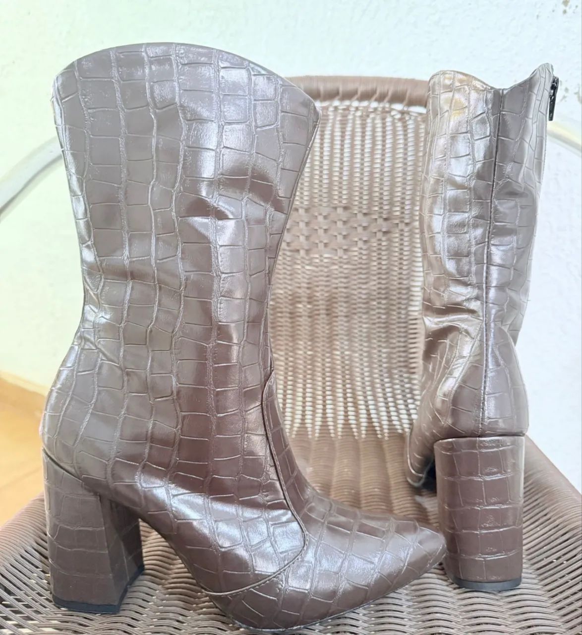 Bota Cano Médio n37 Nova - Foto 2