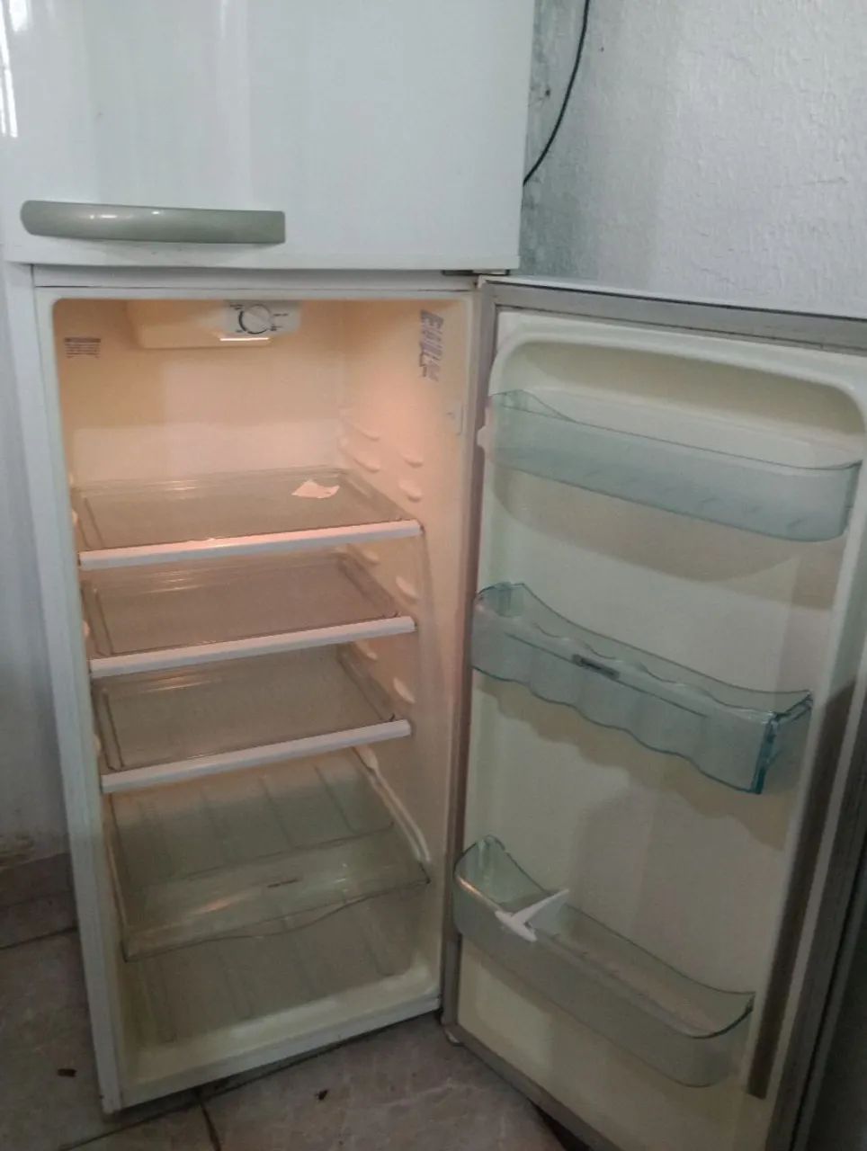 Geladeira Eletrolux  - Foto 2