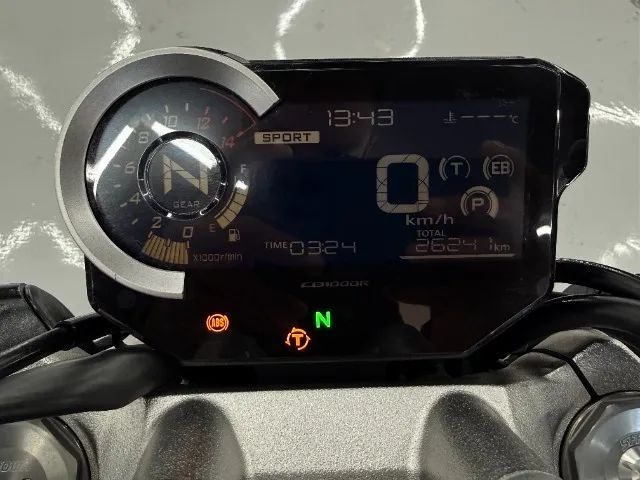 CB 1000R 2021 - Foto 3