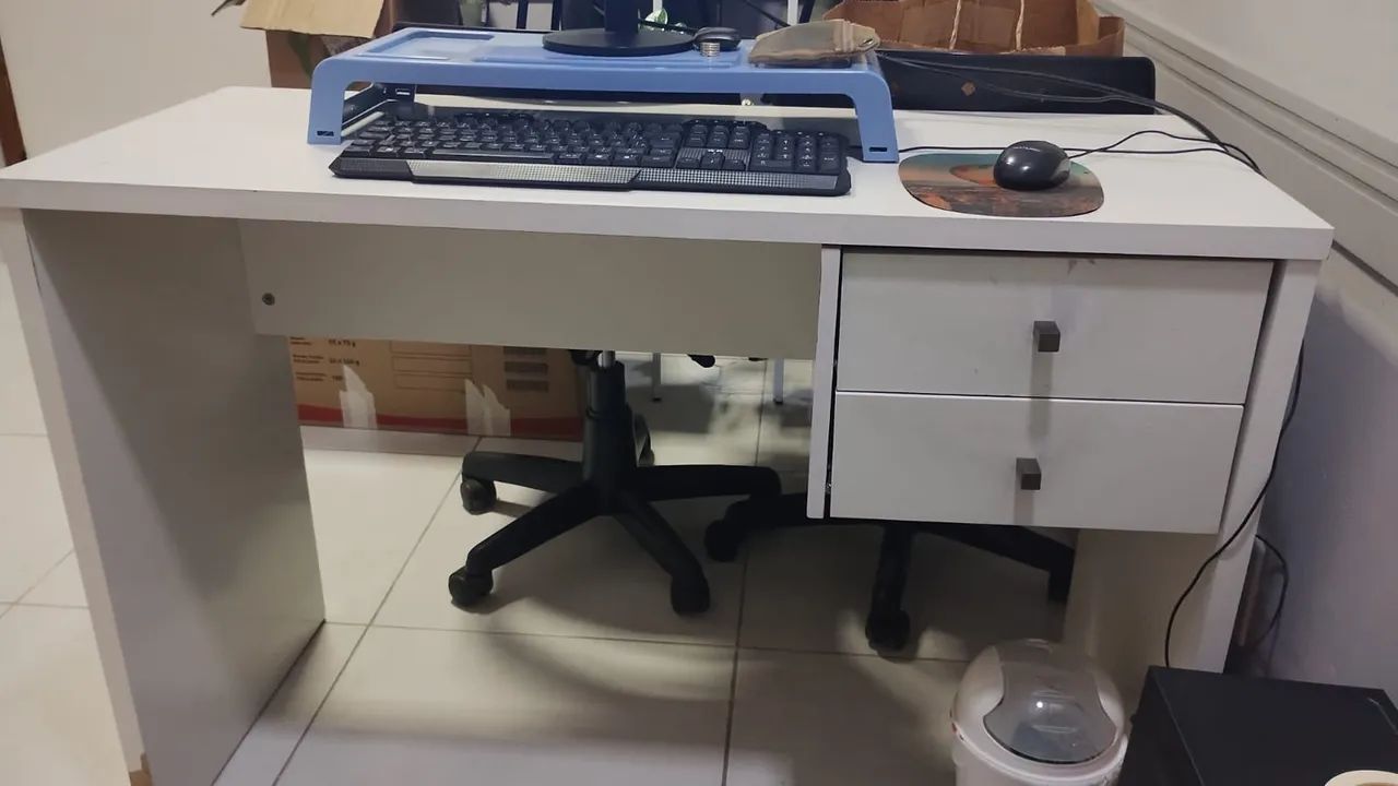 Vendo mesa de escritório 