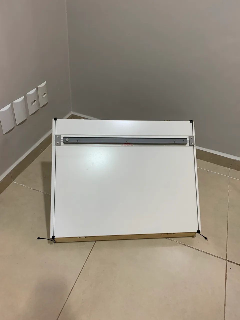 Prancheta Trident A2 (para desenhos técnico) - Foto 2