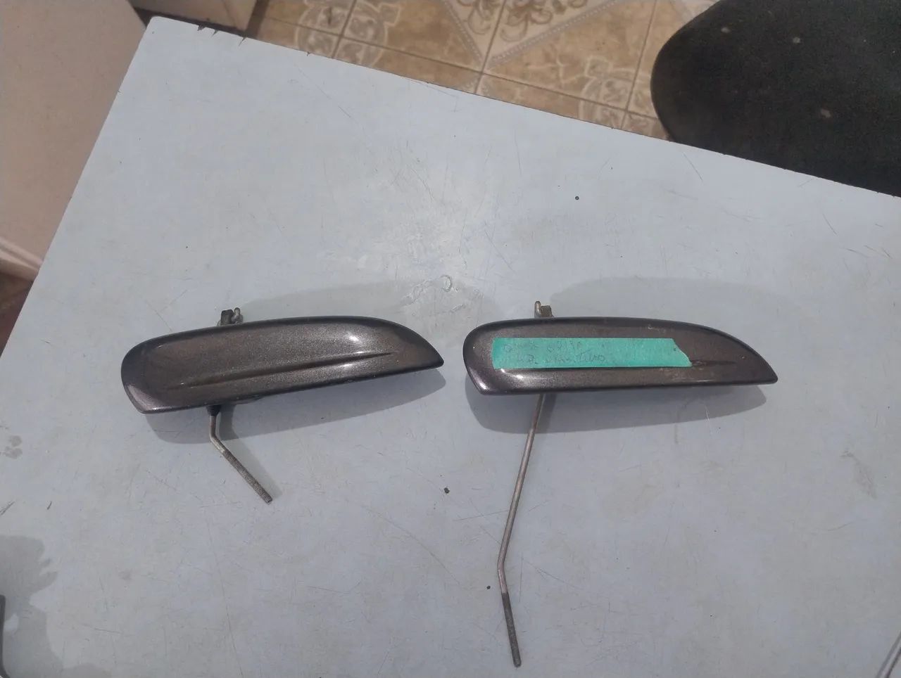 Vendo maçaneta externa dianteiro e traseiro - Peças para carros