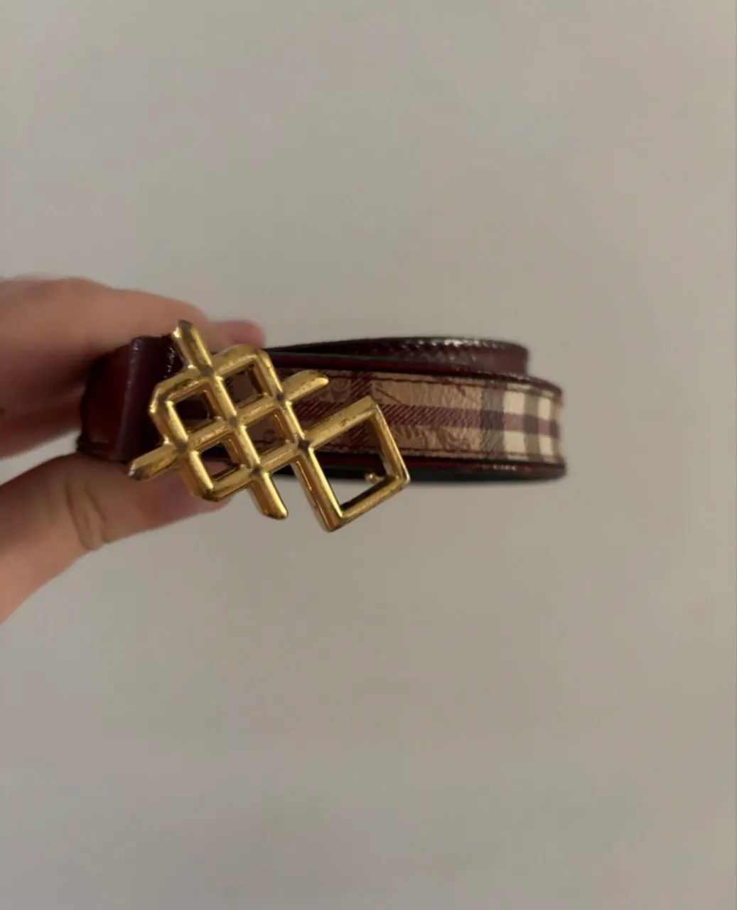 Cinto Burberry