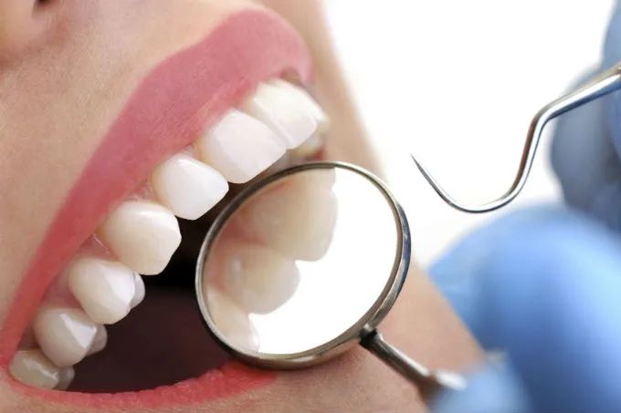 Oportunidade para dentista 
