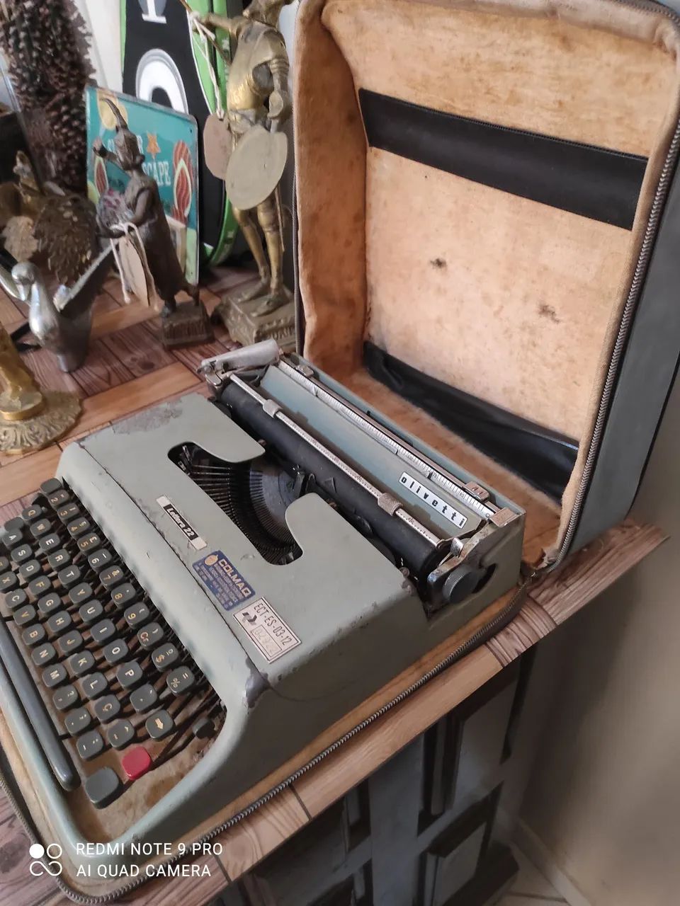 Máquina de datilografia antiga,OLIVETTI  LETTERA 22 : - Foto 2