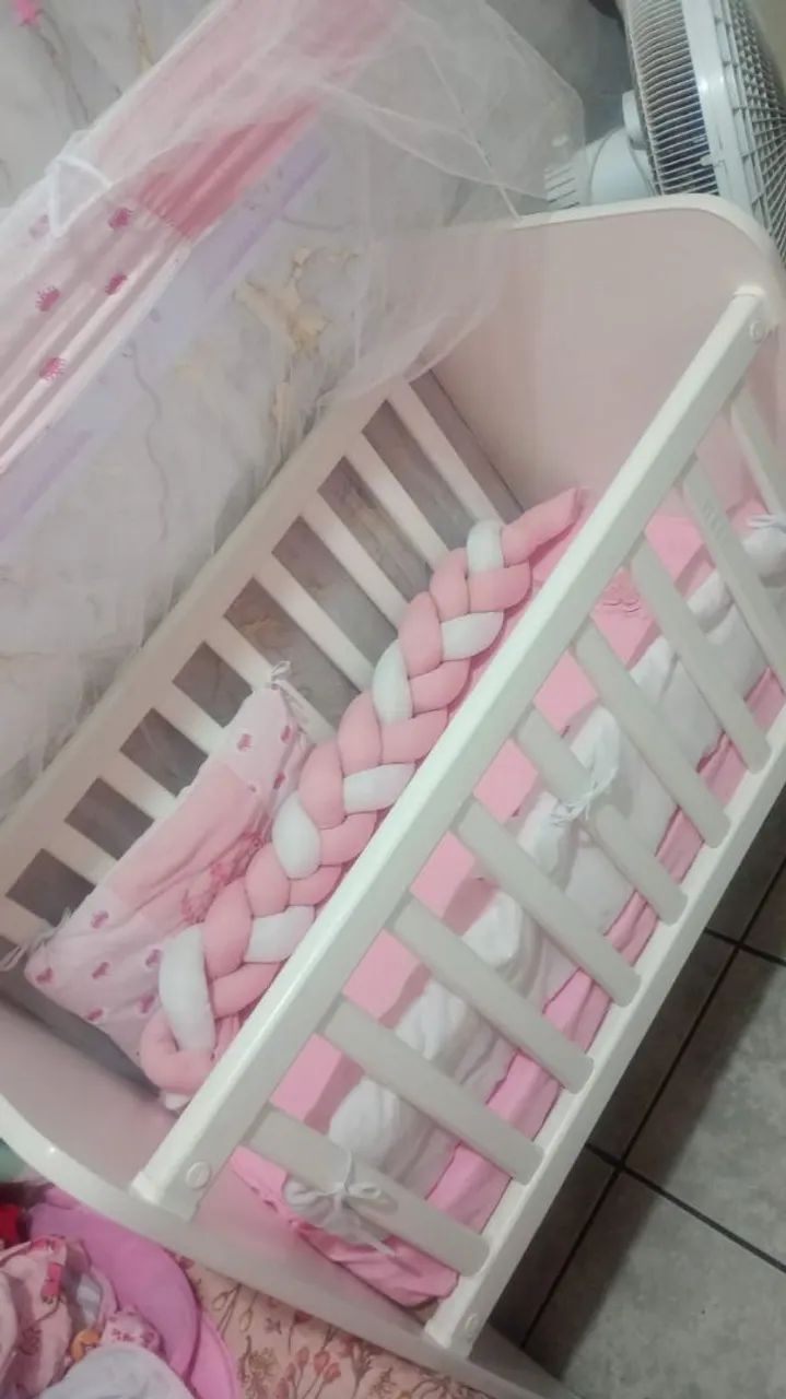 Vendo mini berço com kit