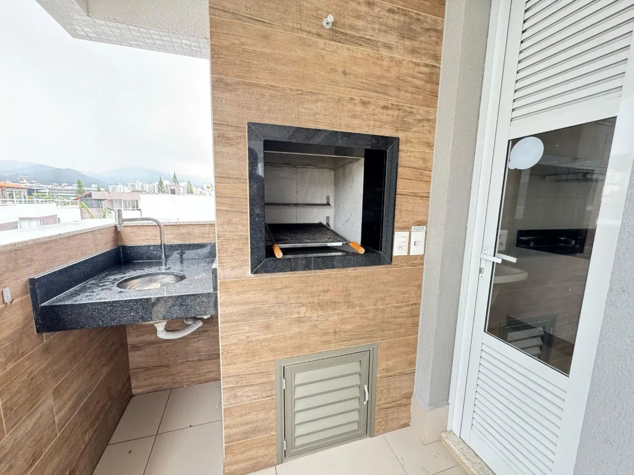 Apartamento de 2 dormitórios no Itacorubi - Foto 5