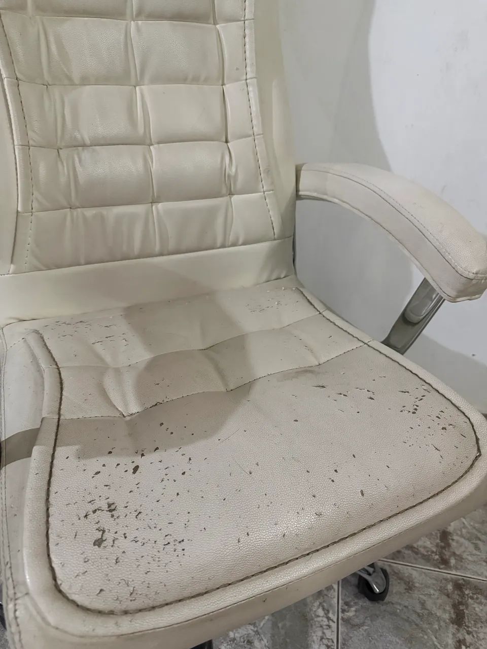 Cadeira De Escritório Presidente Ergonômica Branca Com 42 Molas Ensacadas - Foto 3