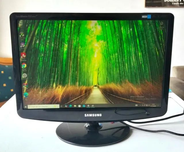 Monitor LCD 19 Polegadas Samsung SyncMaster 932BWE Plus - Preto - Usado - Foto 2