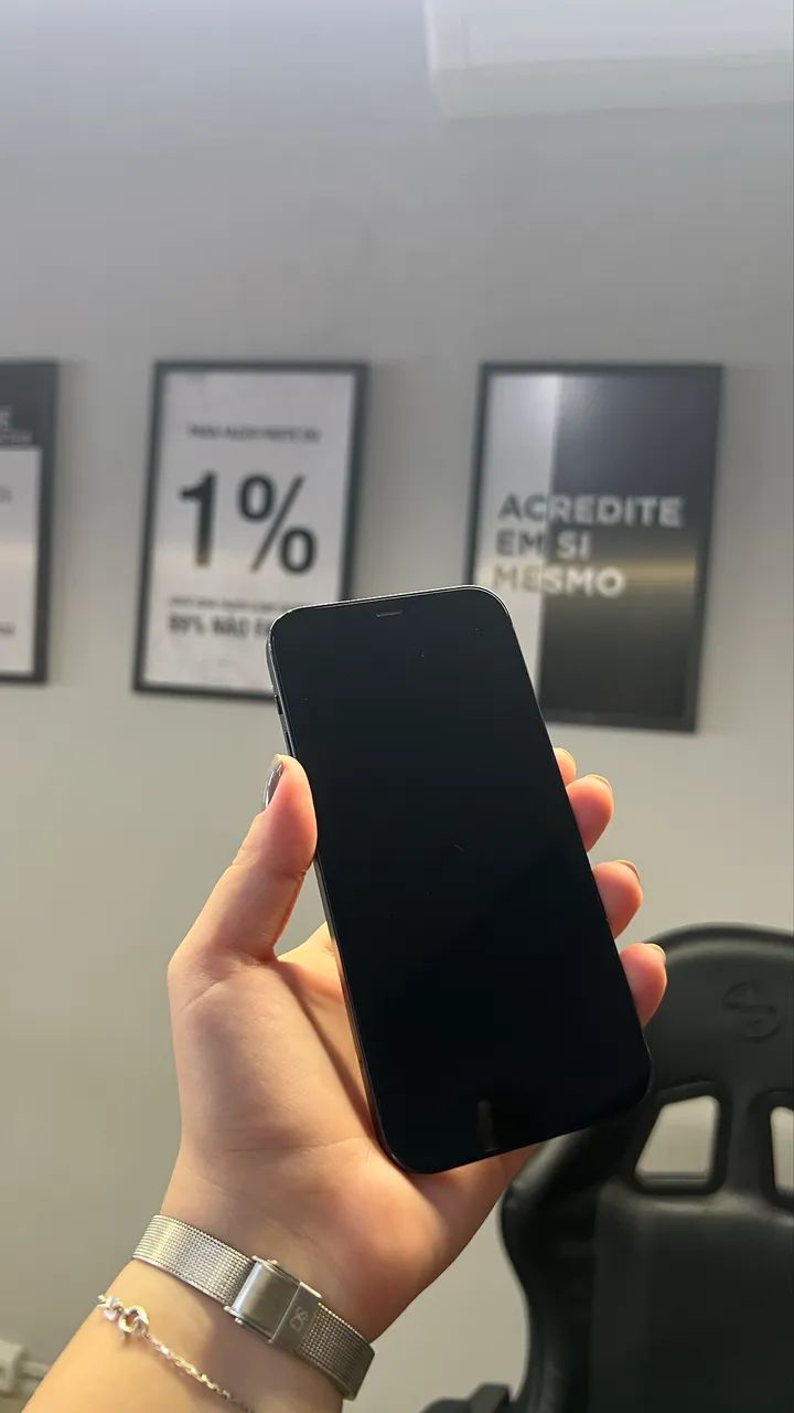 iPhone 12 128GB sem defeitos preto  - Foto 4