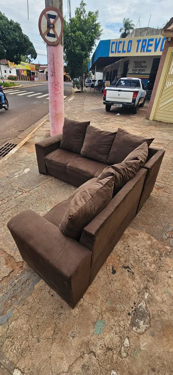 sofa de canto 1.90x1.90 bem conservado ENTREGA GRÁTIS  - Foto 4