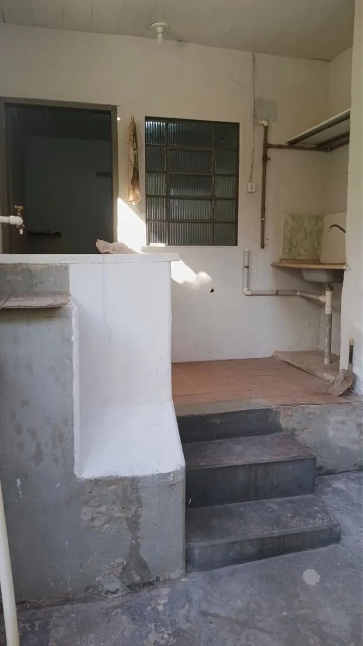 Alugo Casa Bairro Fundinho - Foto 2