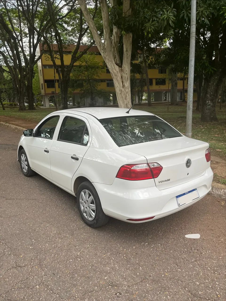 Volkswagen Voyage 1.0 Flex 12V 4P 2023 - Foto 3