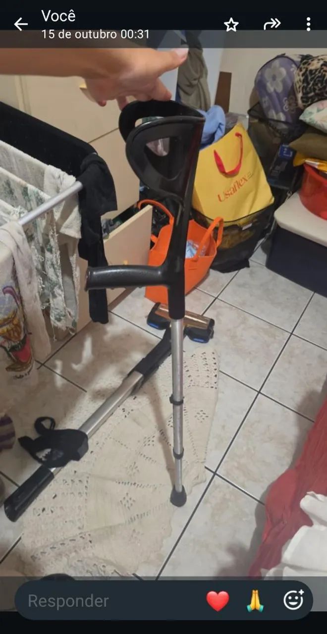 Bota ortopédica com muleta - Foto 5