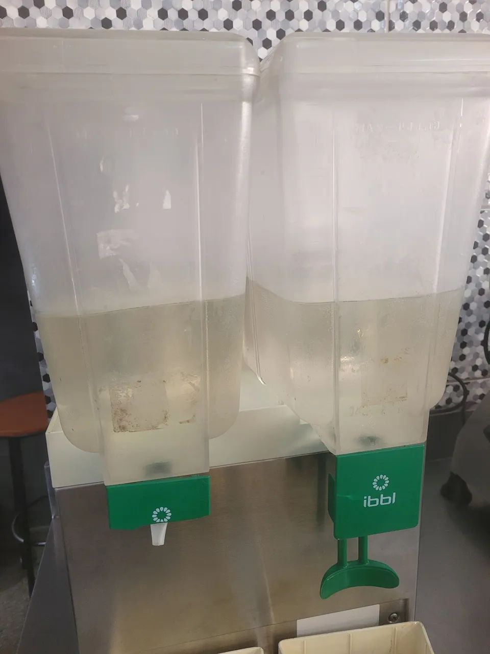 Vendo refresqueira 800 reais  - Foto 2