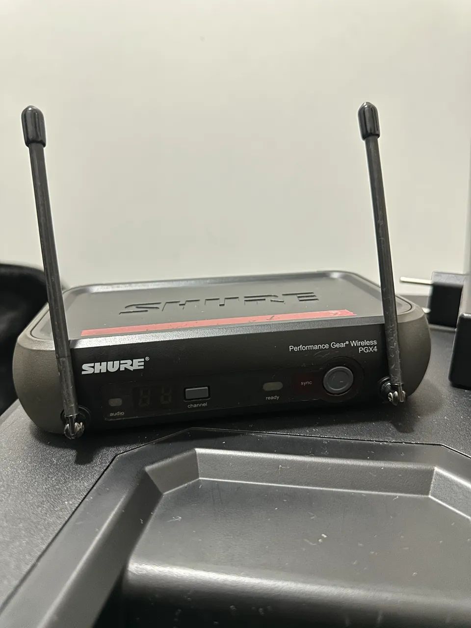 VENDO MICROFONE SHURE SEM FIO PGX4 - Foto 2