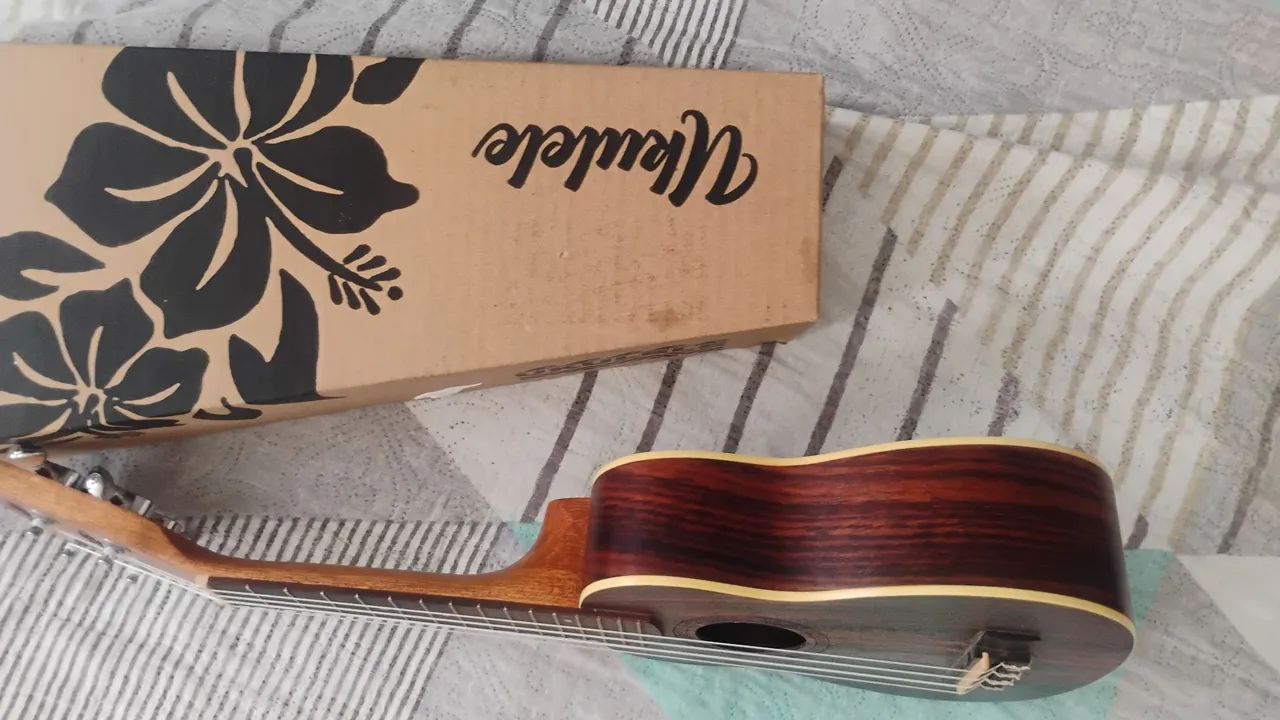 Ukulele Shelby  - Foto 5