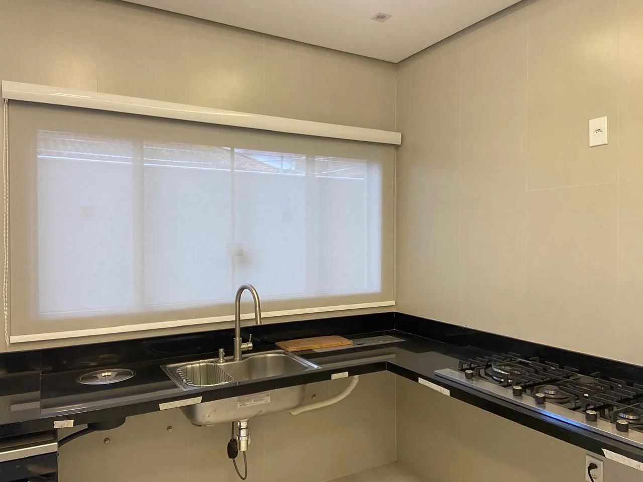 Persiana Com Sofisticação e Praticidade:  que Transformam Ambientes. - Foto 3