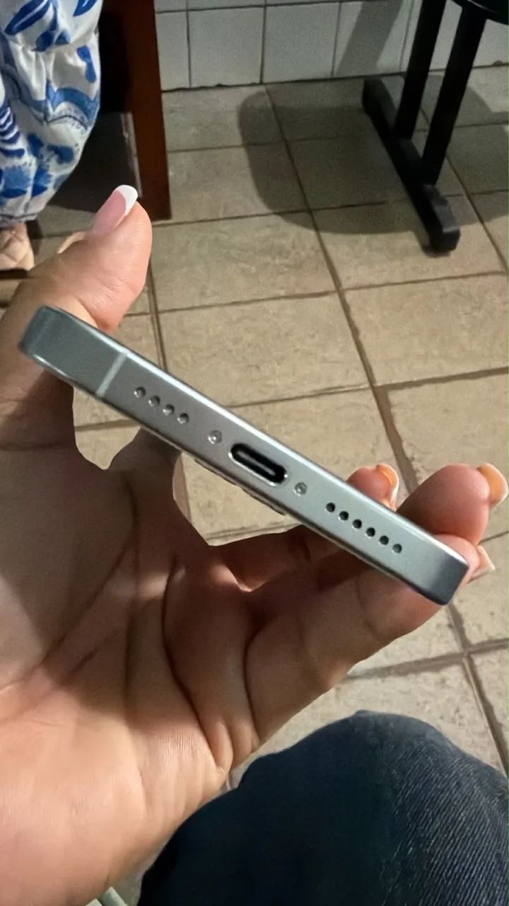 Vendo IPhone 16 Pro Max 265gb - Foto 5