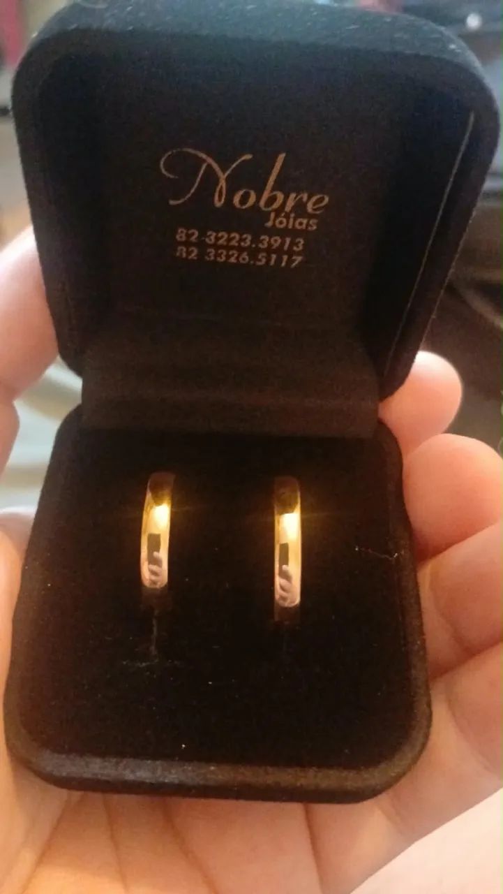 Par de Alianças de ouro 18k