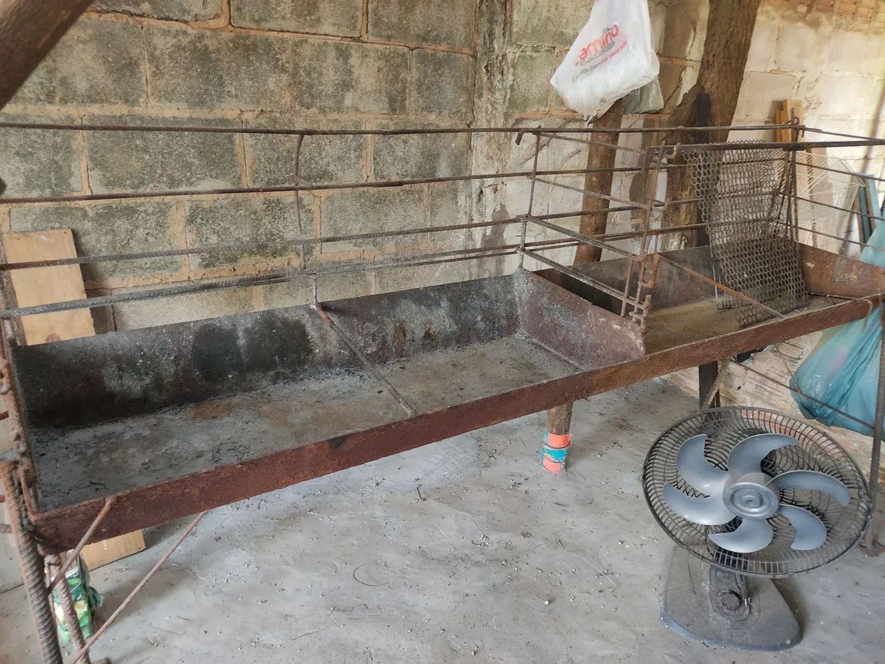 CHURRASQUEIRA. - Foto 2
