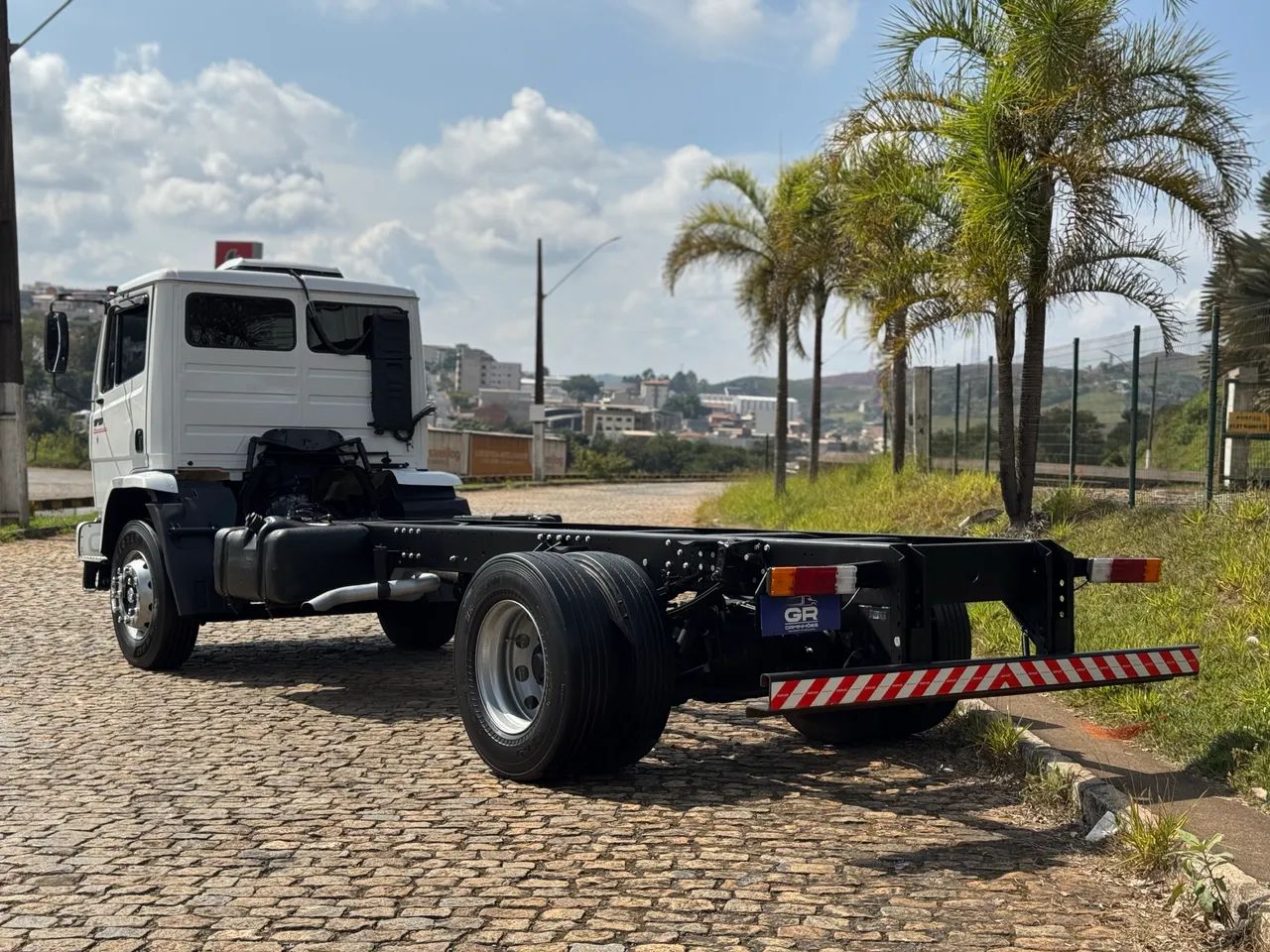 CAMINHÃO MB 1718 TOCO NO CHASSIS EXTRA!!! - Foto 2