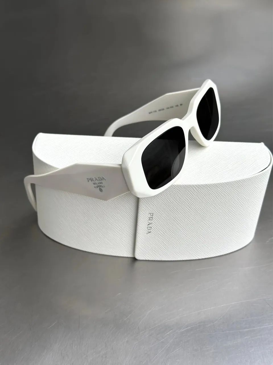 Óculos de sol Prada Symbole off white original  - Foto 2