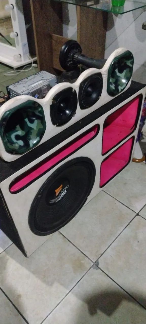 Com automotivos 